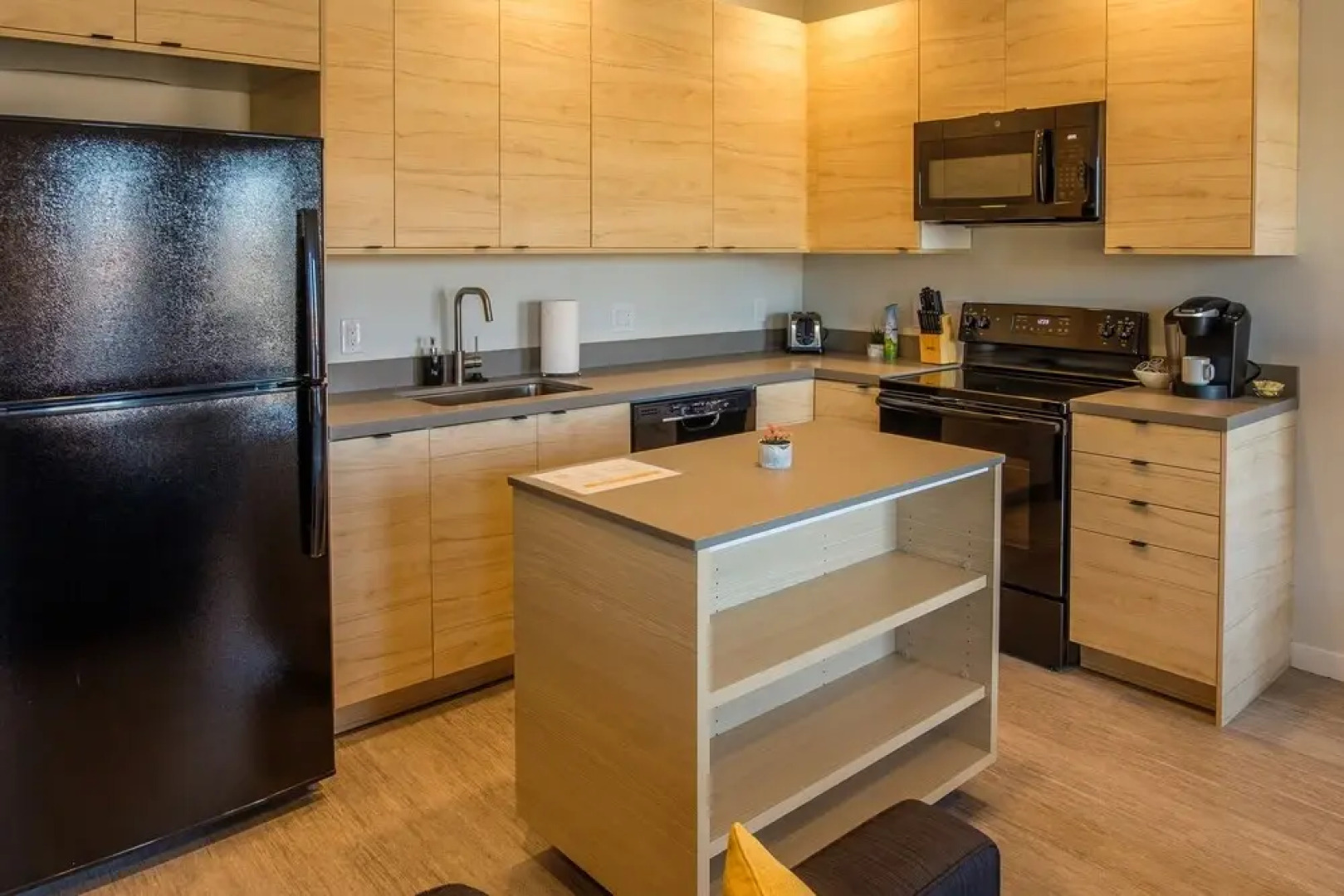 FRONTDESK Rowat Lofts East Village Des Moines