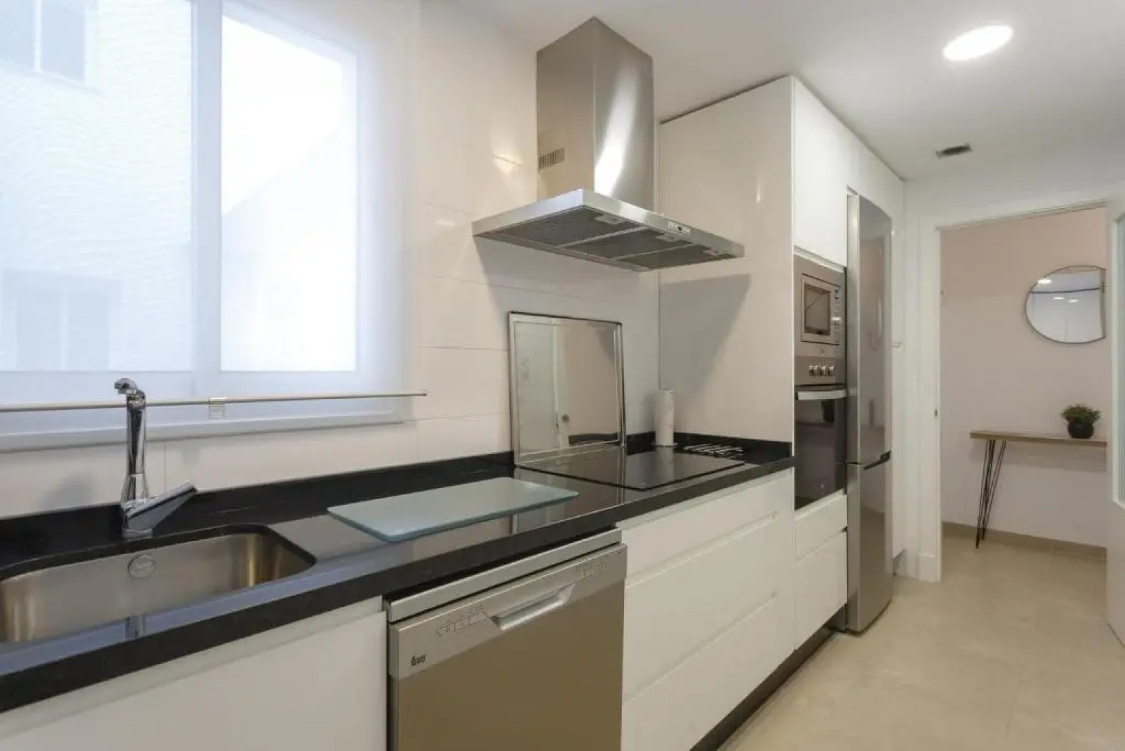 PALMERAS-CANDOR free parking by Cadiz4Rentals