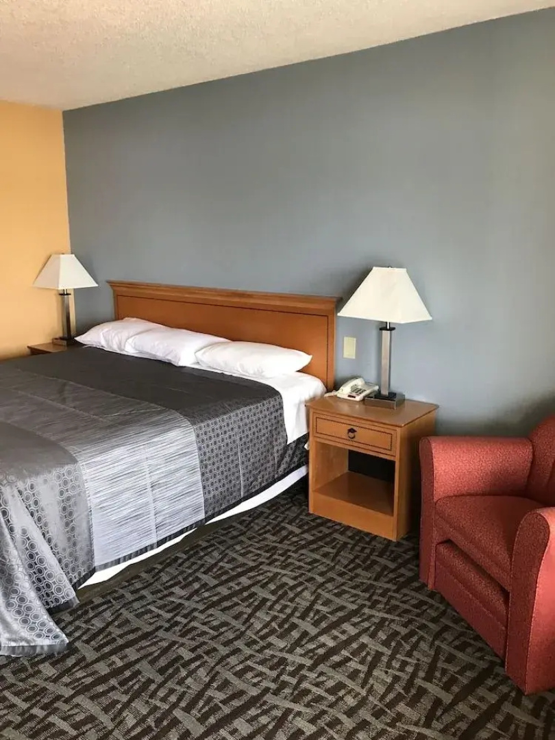 Carolina Inn & Suites of Lake Norman
