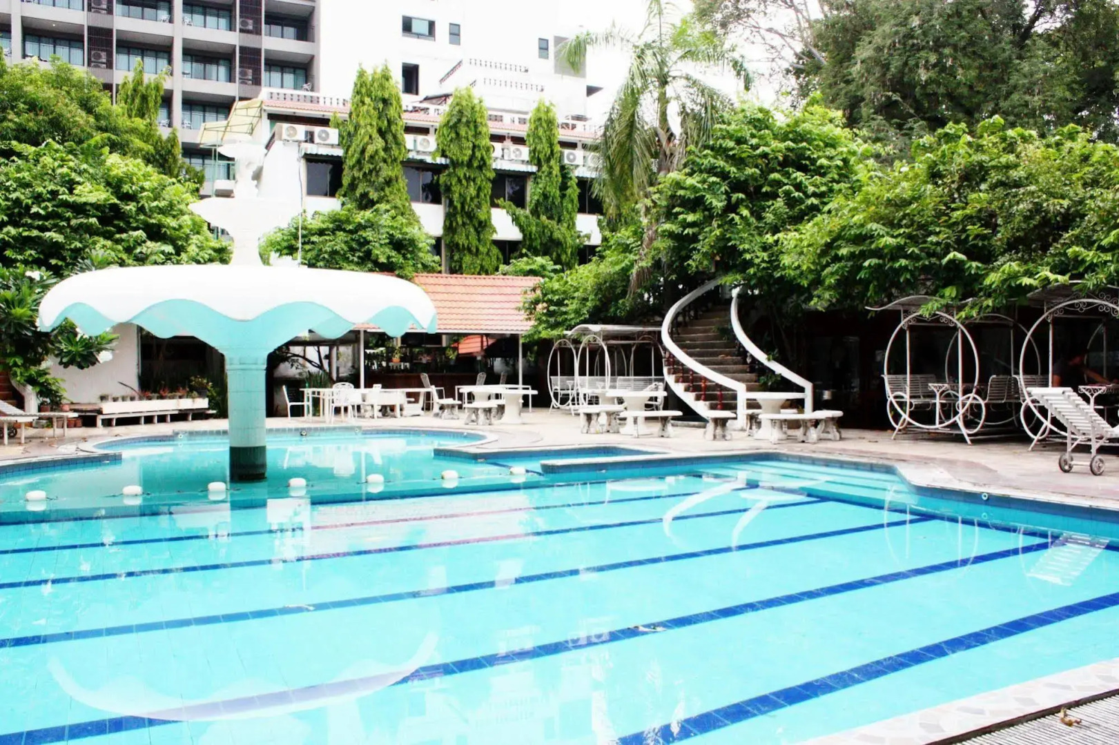 Seashore Pattaya Resort