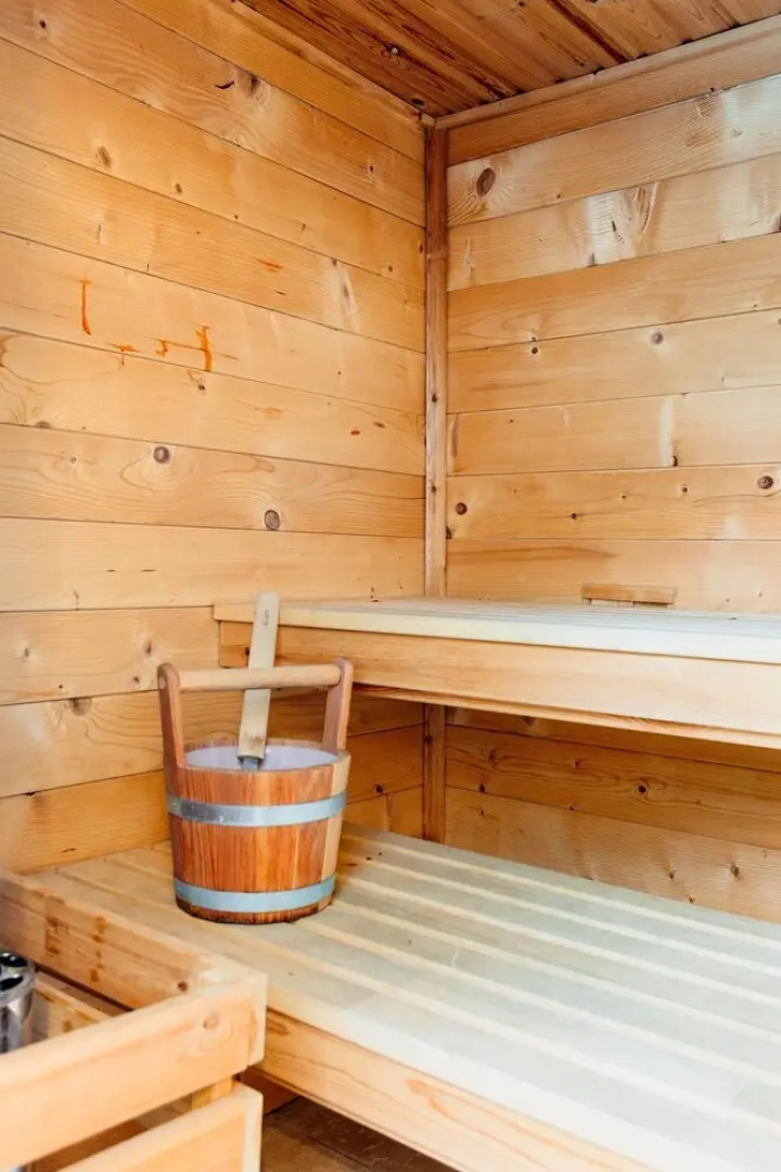 Lanaken Retreat Pool Jacuzzi and Sauna