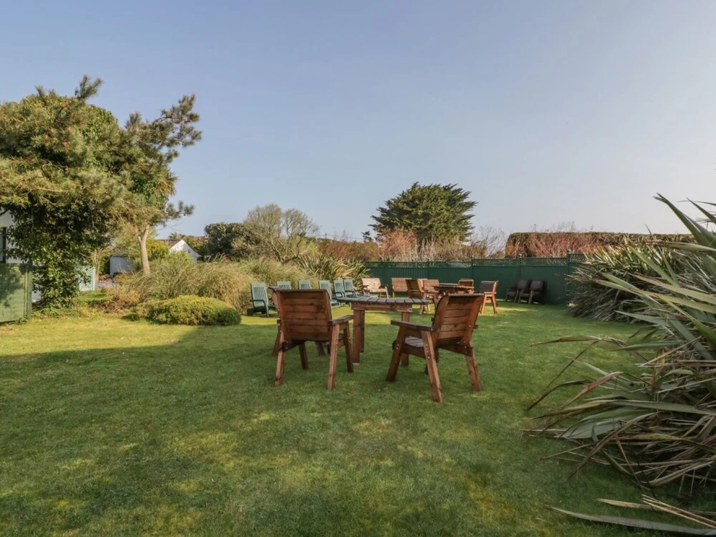 Yellow Sands Apartment 6