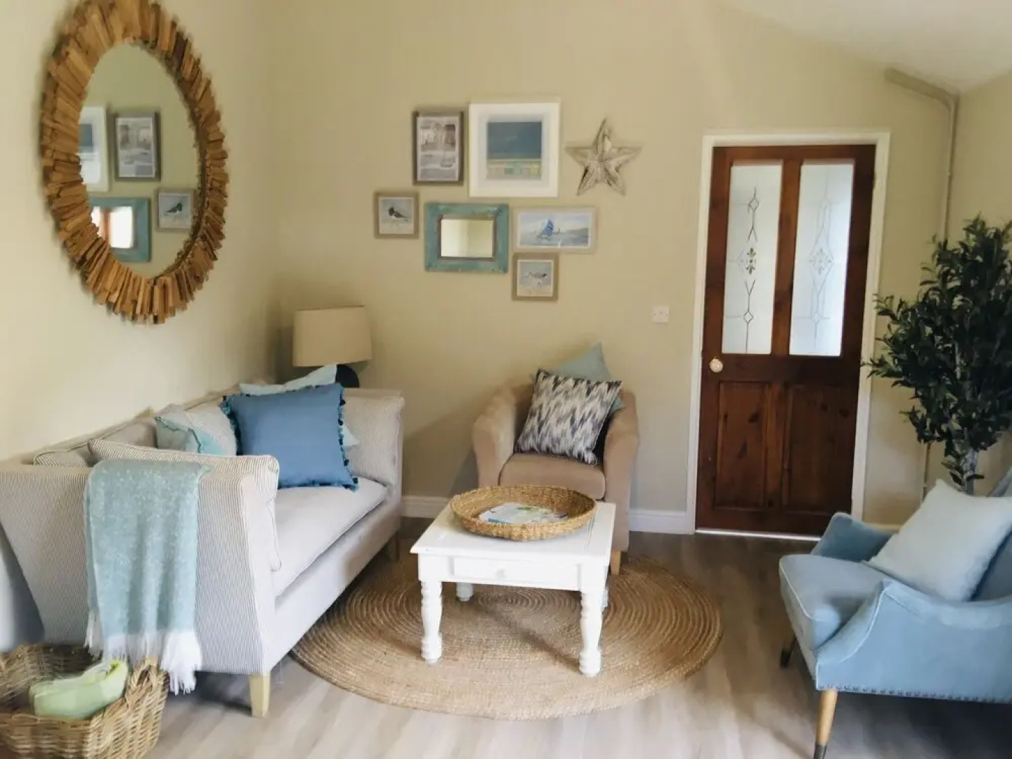 Come & Stay on a Real Norfolk Vineyard