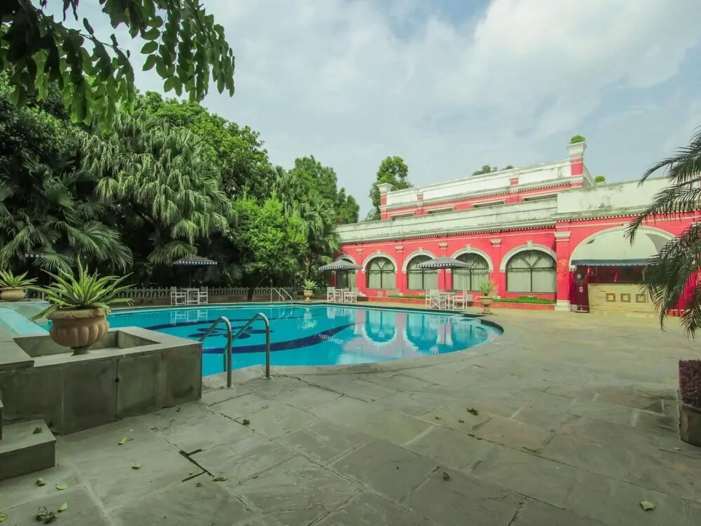 OYO 8771 Hotel Allahabad Regency