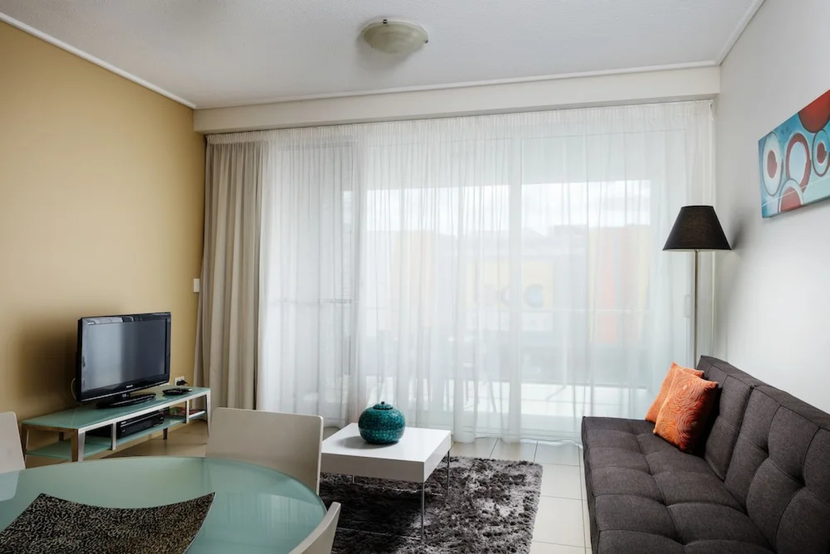 Holborn By Q Resorts