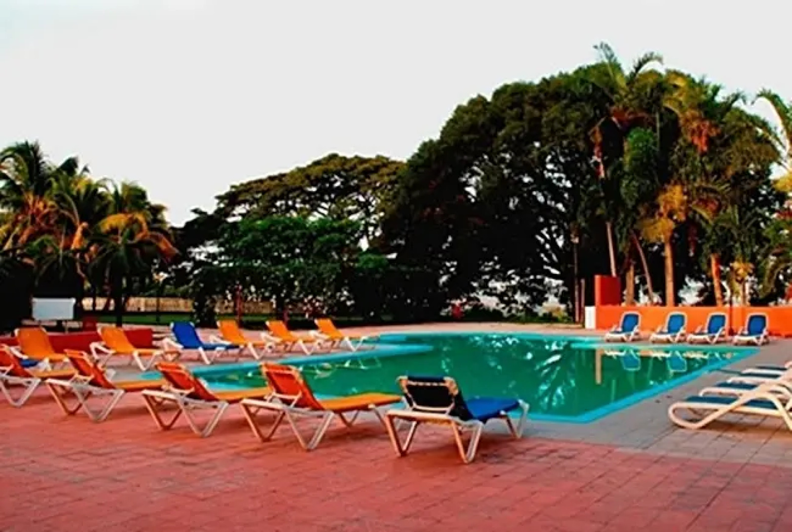 Hotel Rancho Club