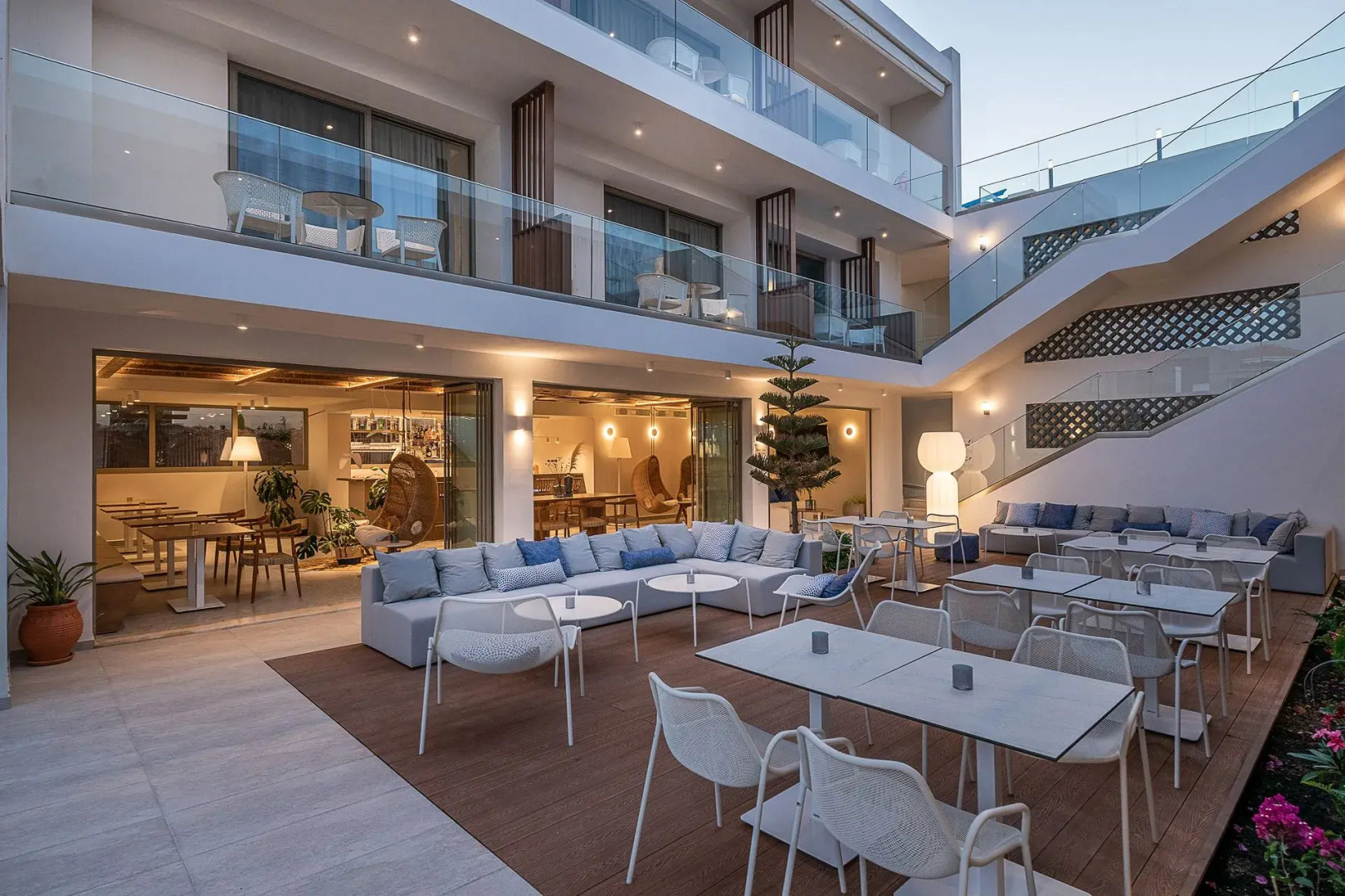 Romantica Apartments