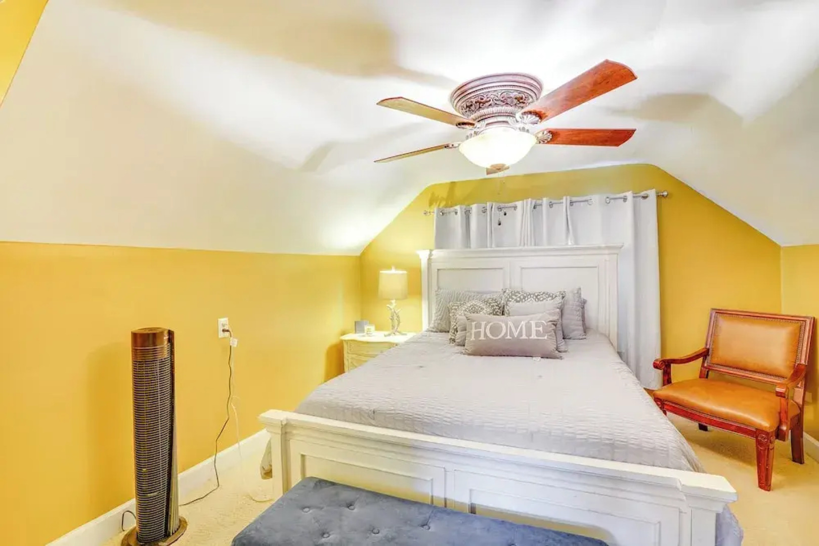 Charming Bardstown Home w/ Deck ~ 1 Mi to Downtown