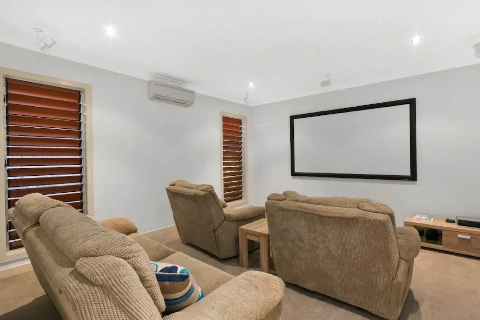 Luxury Home near Marina