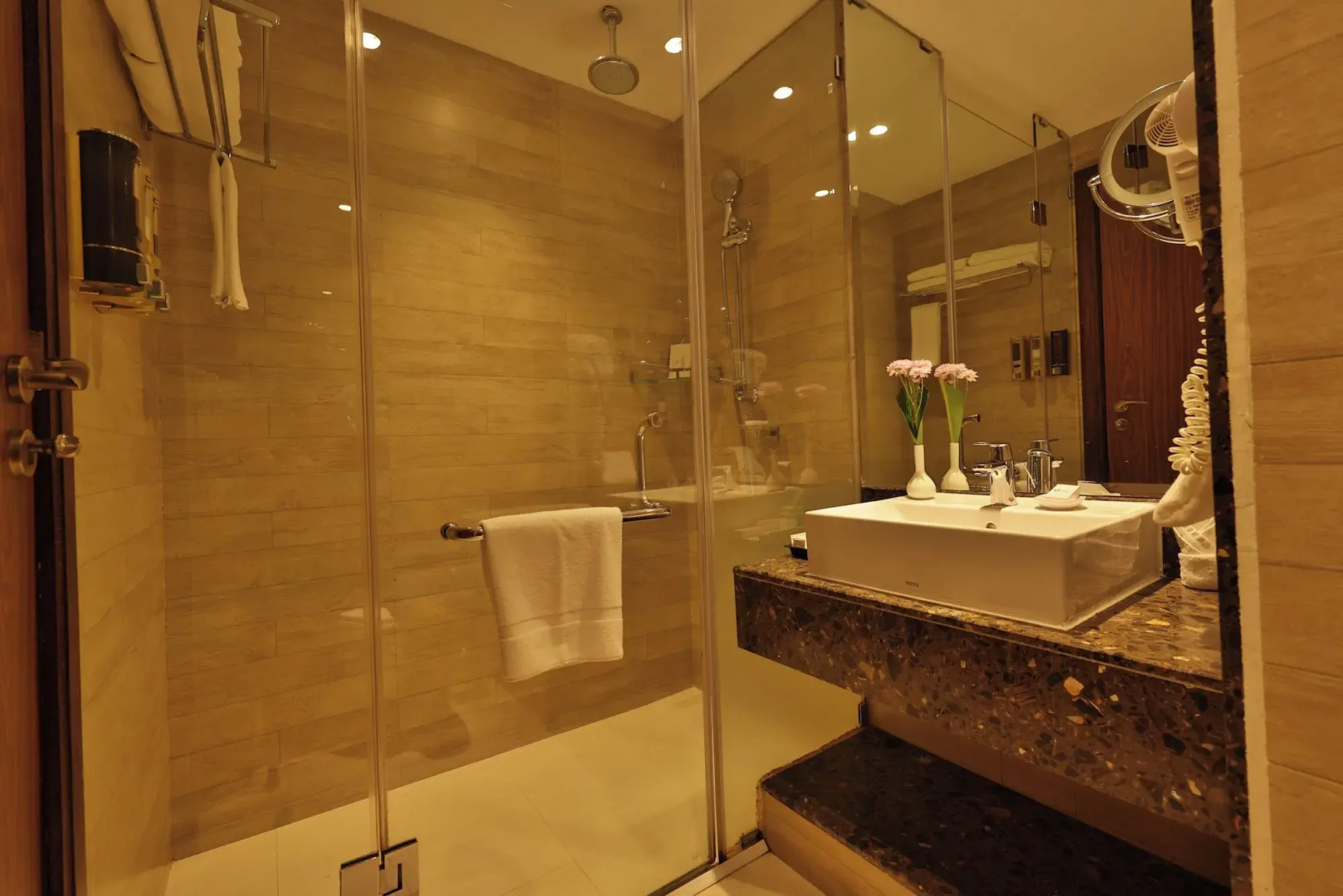 Fragrant Nature Munnar - A Classified Hotel