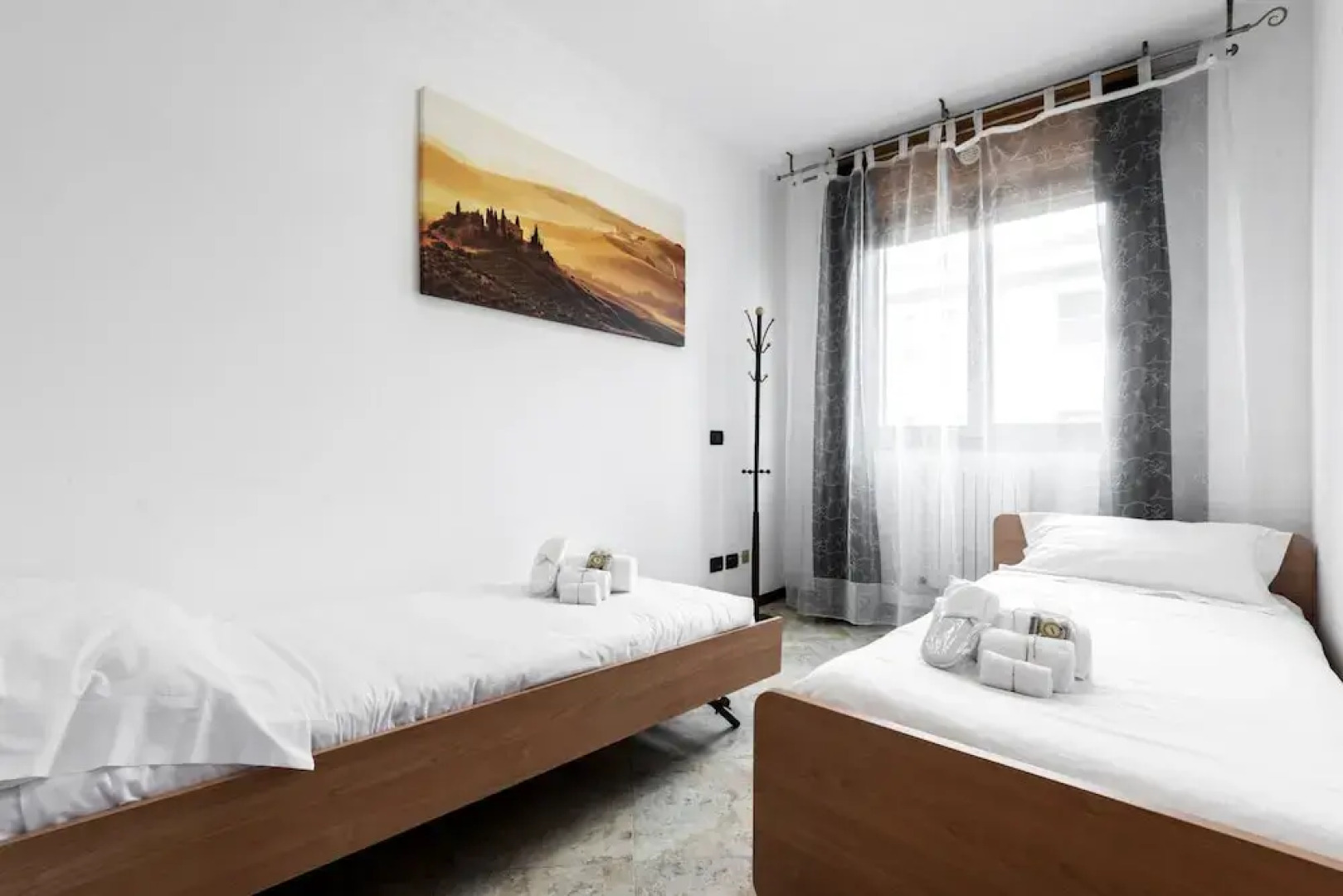 Suitelowcost Humanitas Apartment