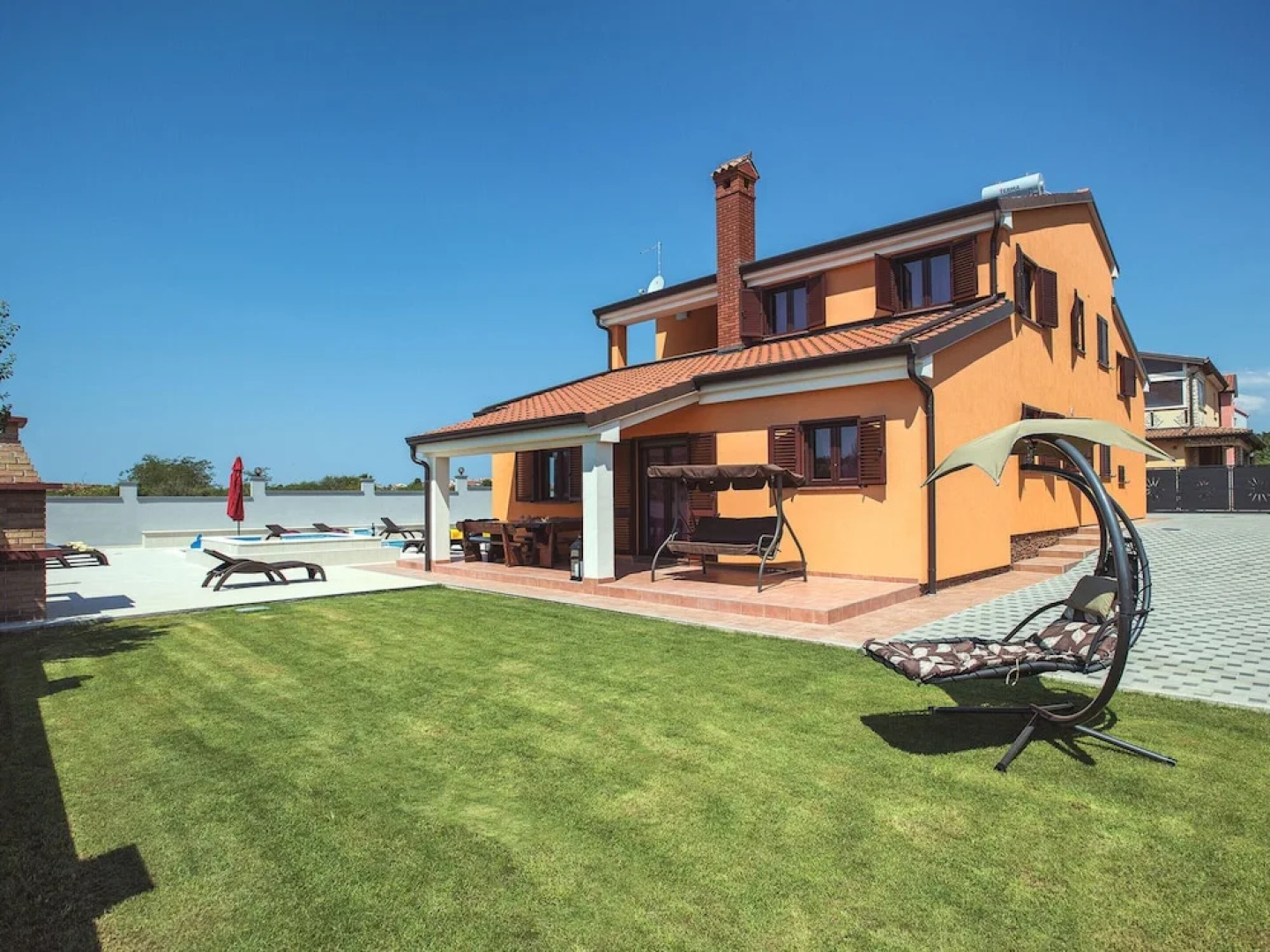Villa in Pula With sea Beach