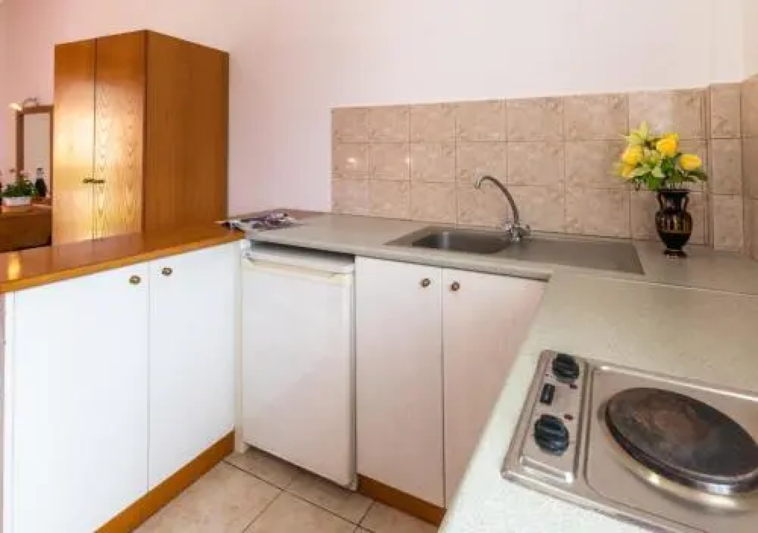 Anthi Studios & Apartments