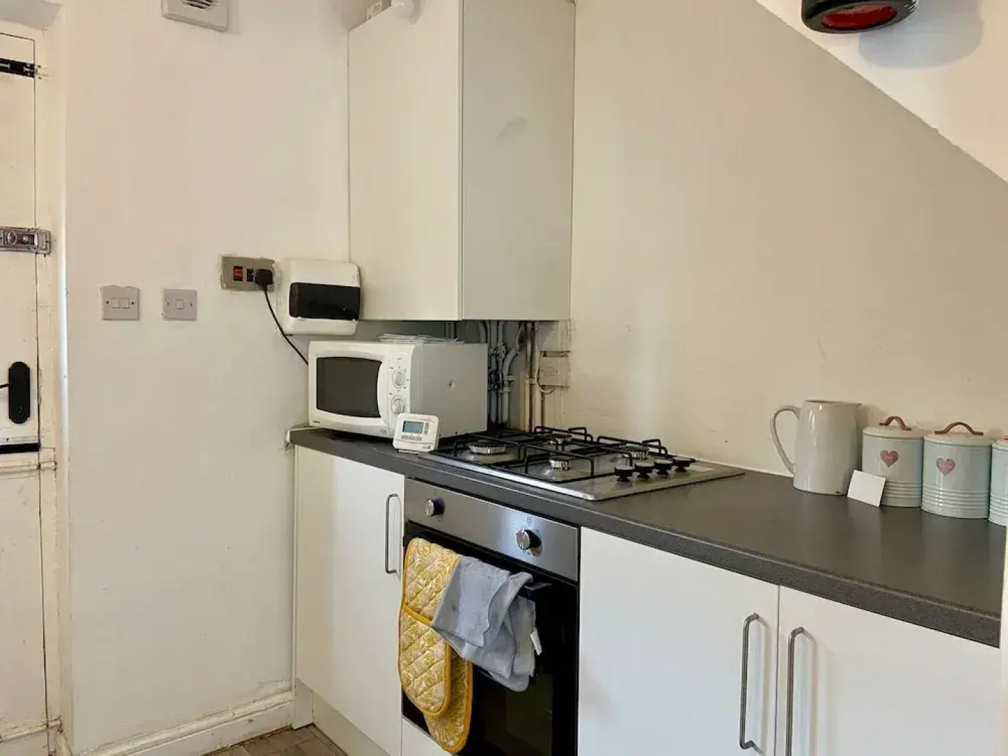 Comfortable 1 Bed Retreat in Batley - Sleeps 3