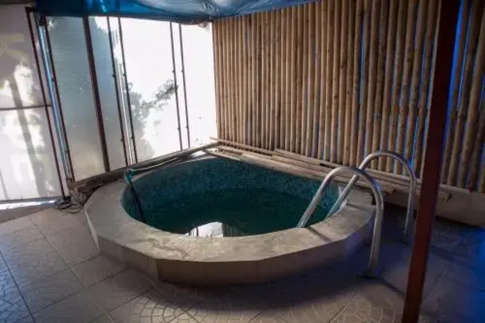 Kamelot Guest House