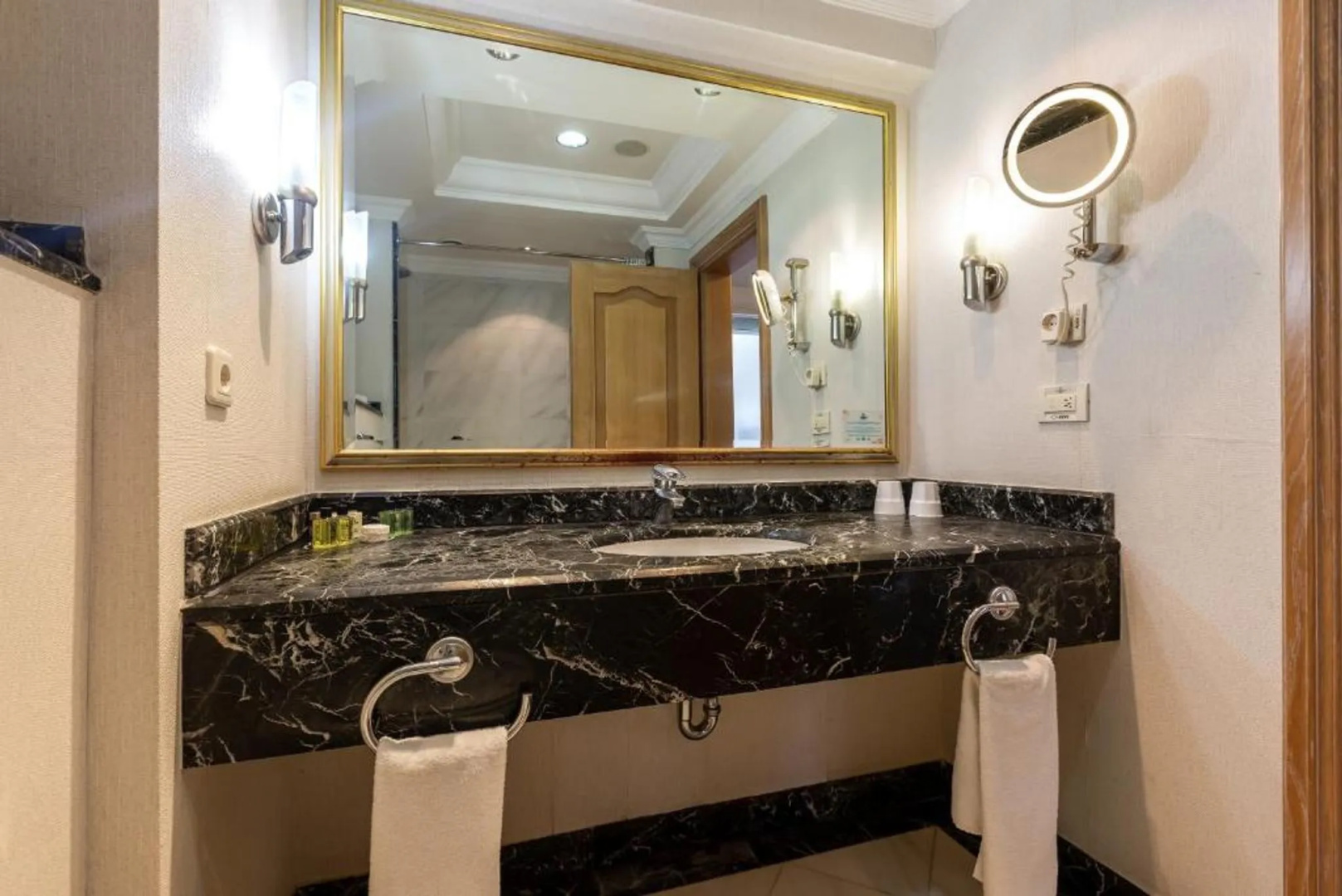 Simena Comfort Hotel