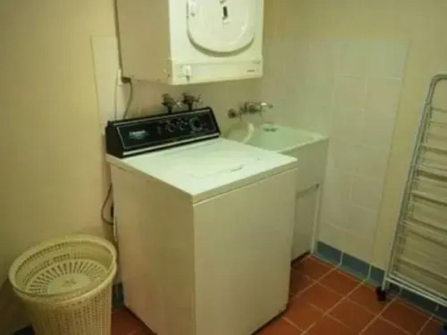 1 'The Clippers' 131 Soldiers Point Road - fabulous waterfront unit