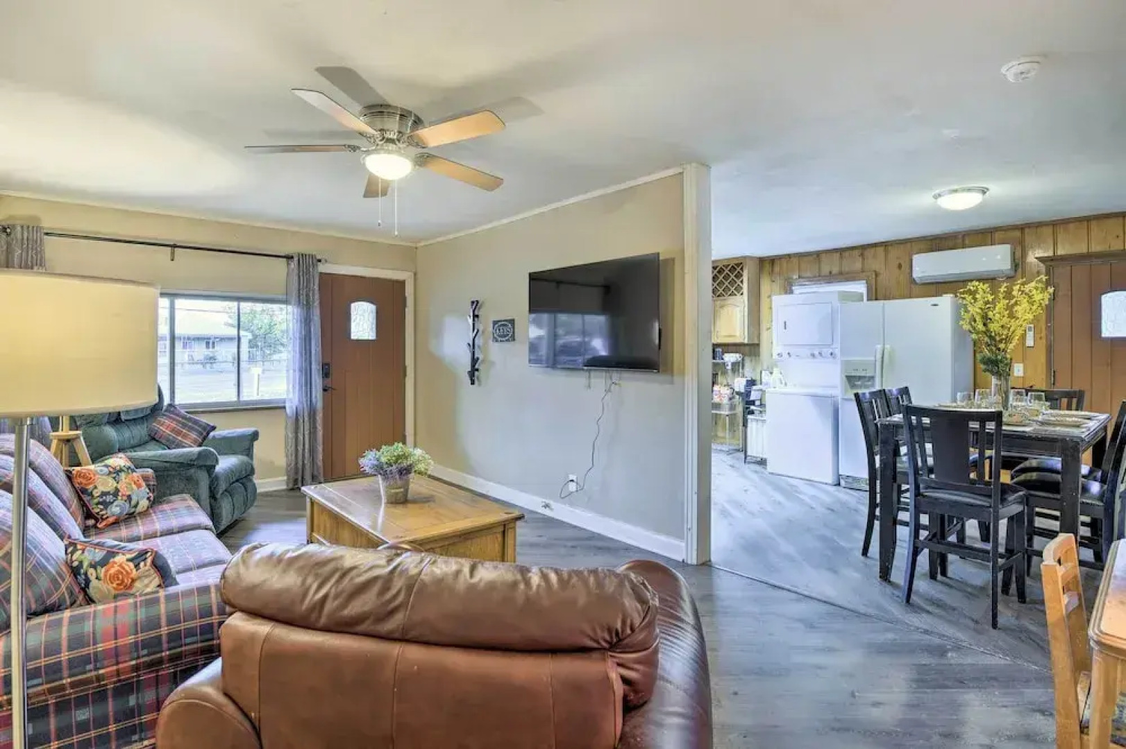 Cozy Graham Retreat ~ 3 Mi to Lake Eddleman!