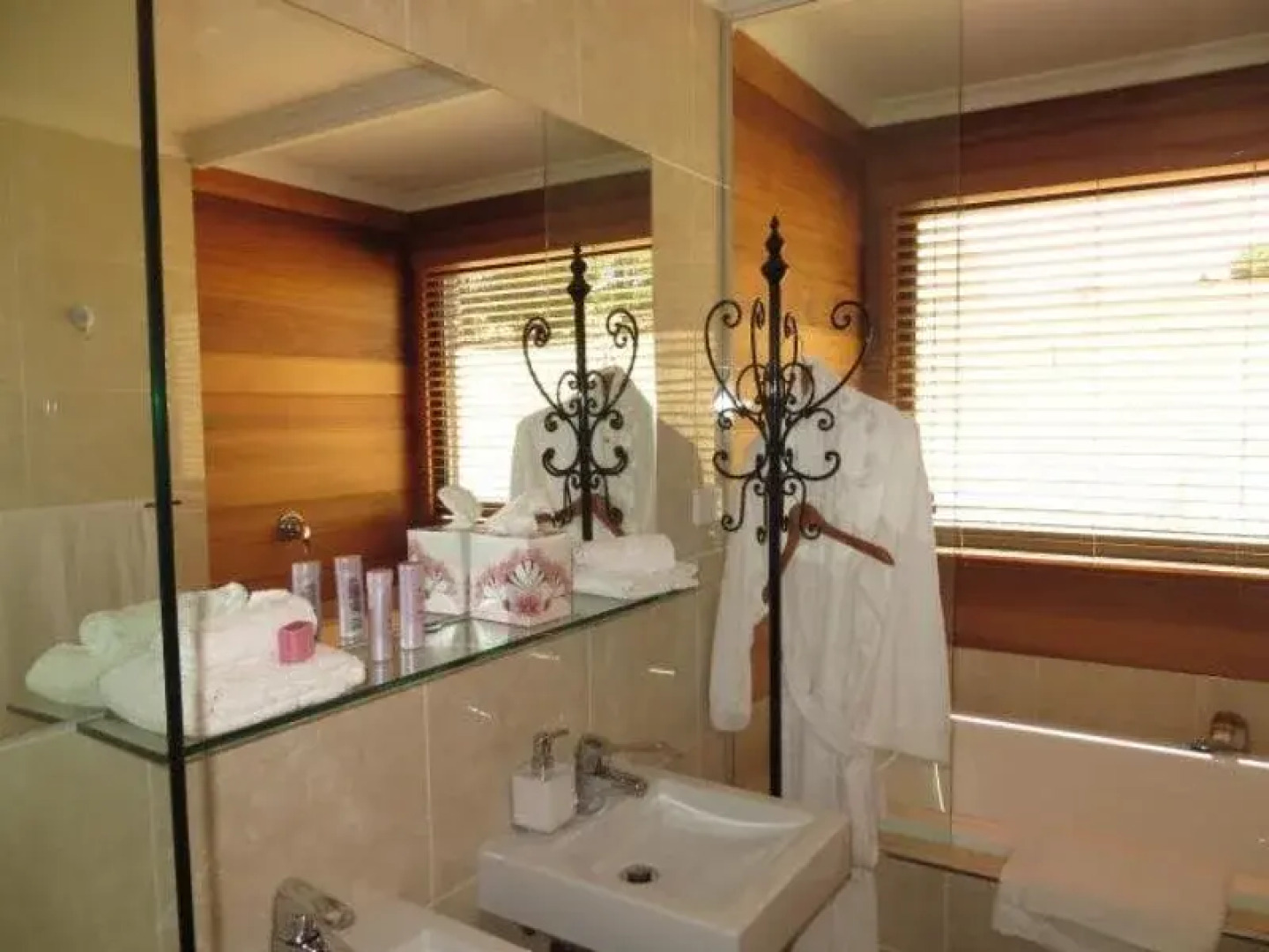 Gooromon Park Cottages