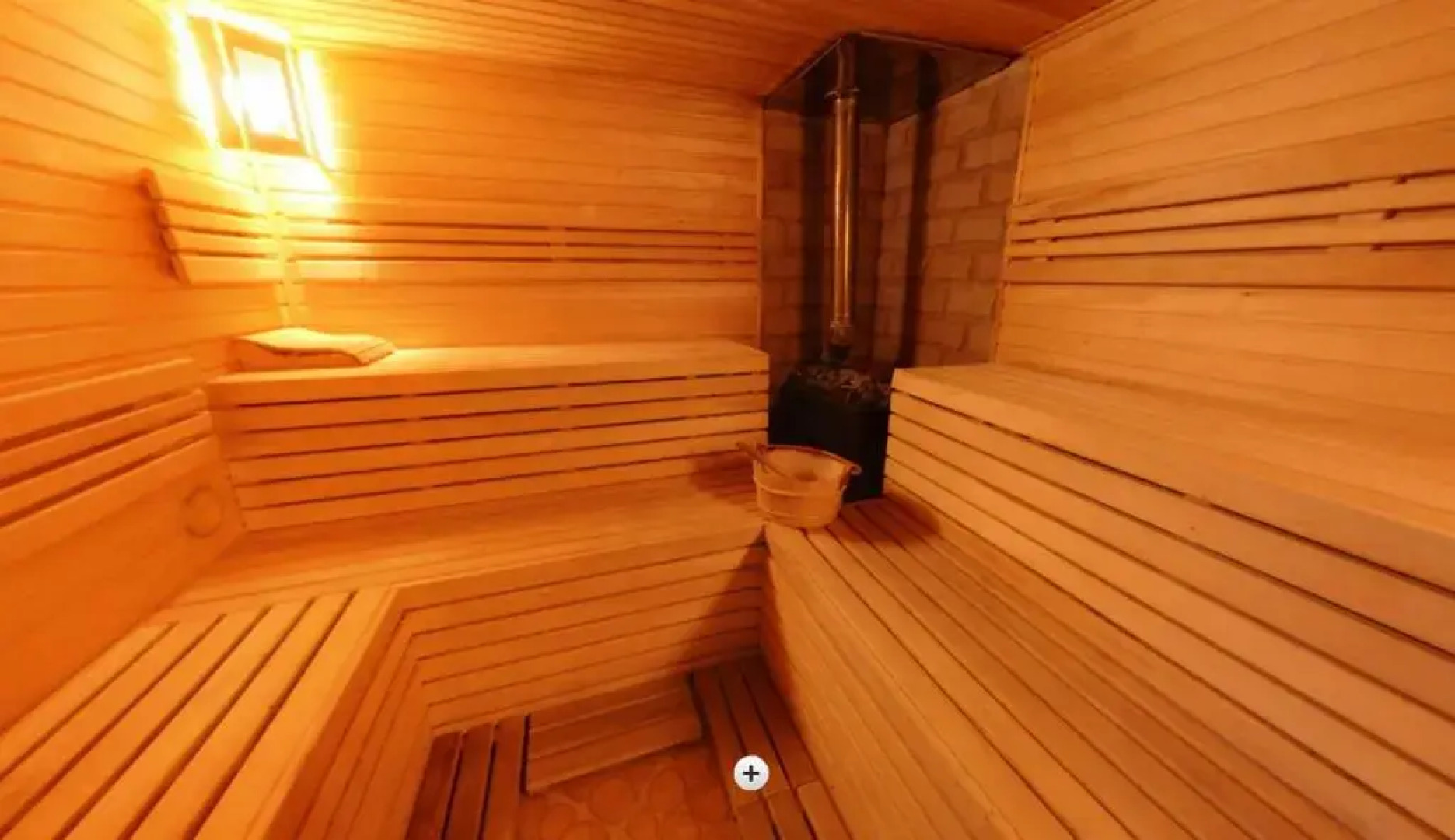 Hotel Forward Pool&Sauna