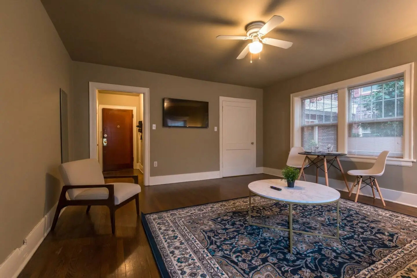 Historic Condo Downtown with great amenities!