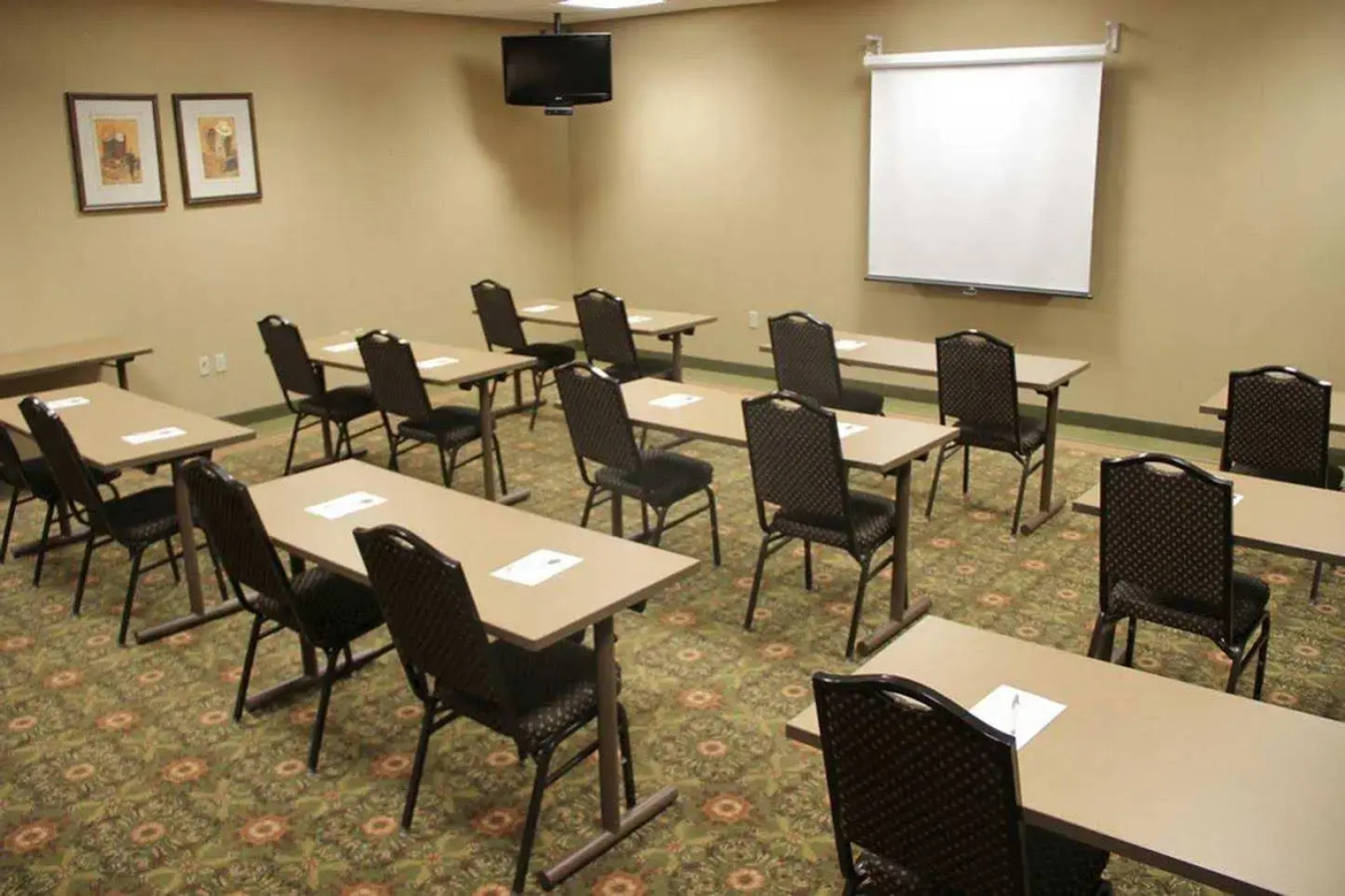 Hampton Inn & Suites Albany Airport