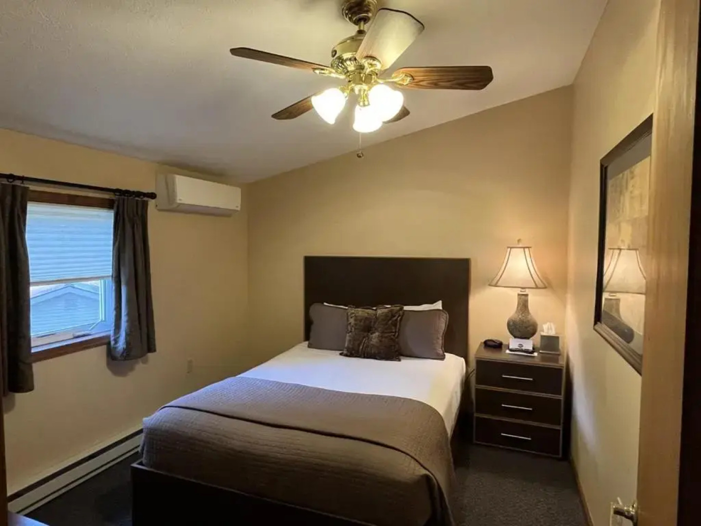 Woodfield Manor, A Sundance Vacations Property