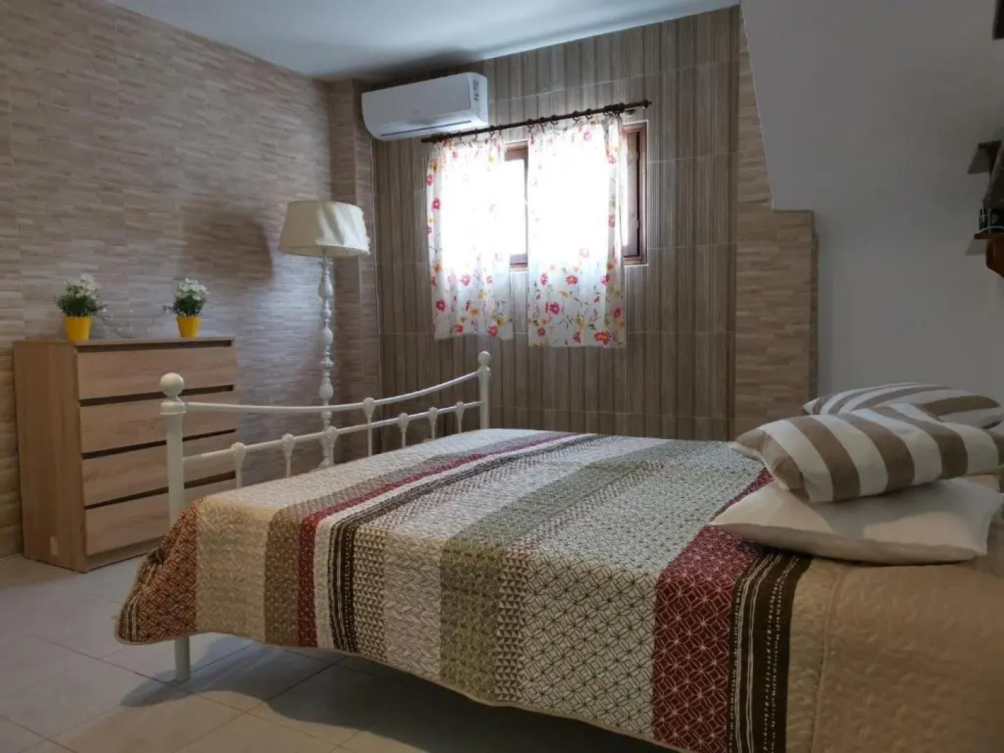 Orange_Blue_Aparment №1