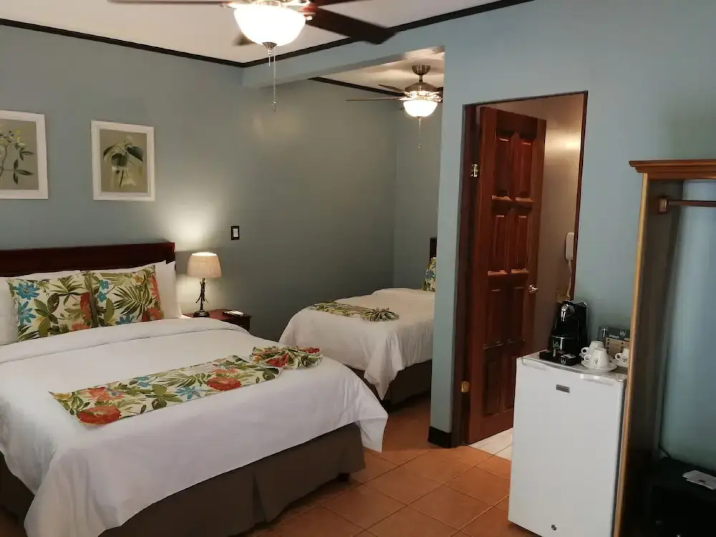 Espadilla Gardens Hotel