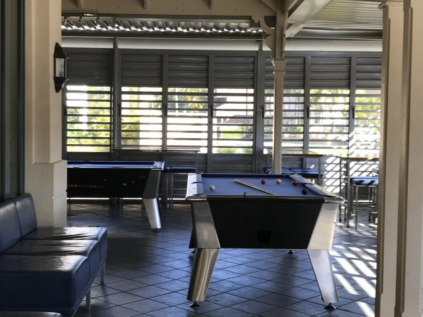 Grand Hotel Apartments Gold Coast by owner