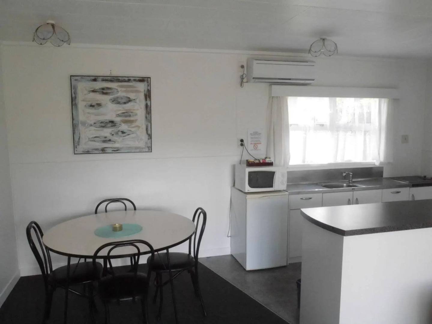 Raglan Palm Beach Motel