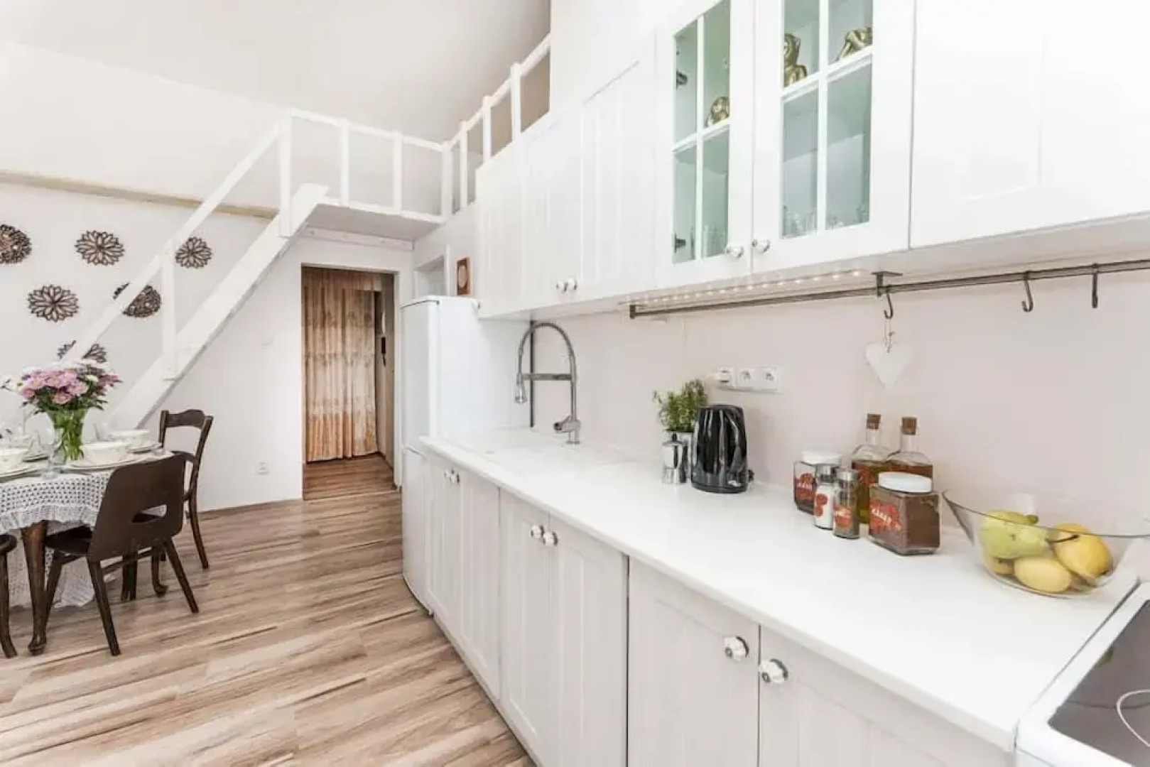 APT in Alb. nad Orlici by Michal&Friends