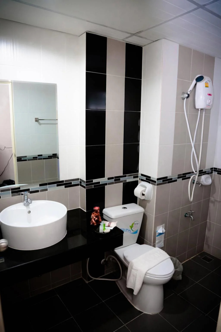 B Brand Hotel