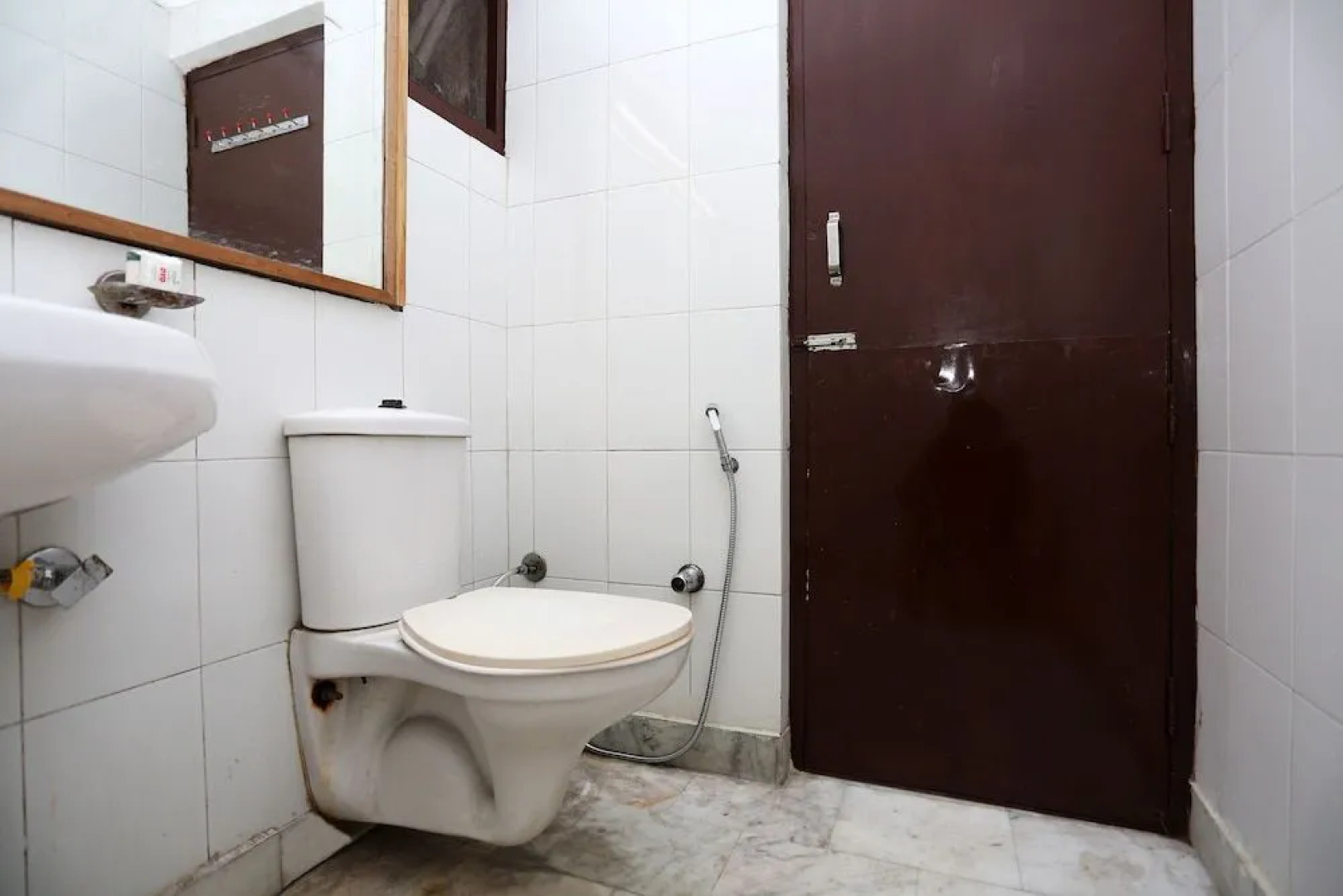 OYO 9044 Hotel Yatrik