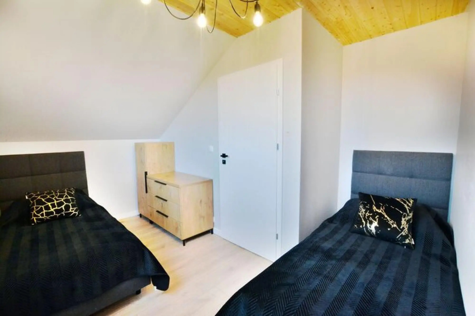 Holiday resort with sauna and jacuzzi, Mielenko