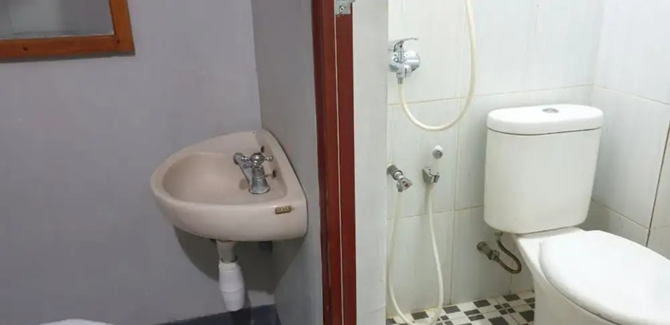 RedDoorz @ Hotel Yaki Mamuju