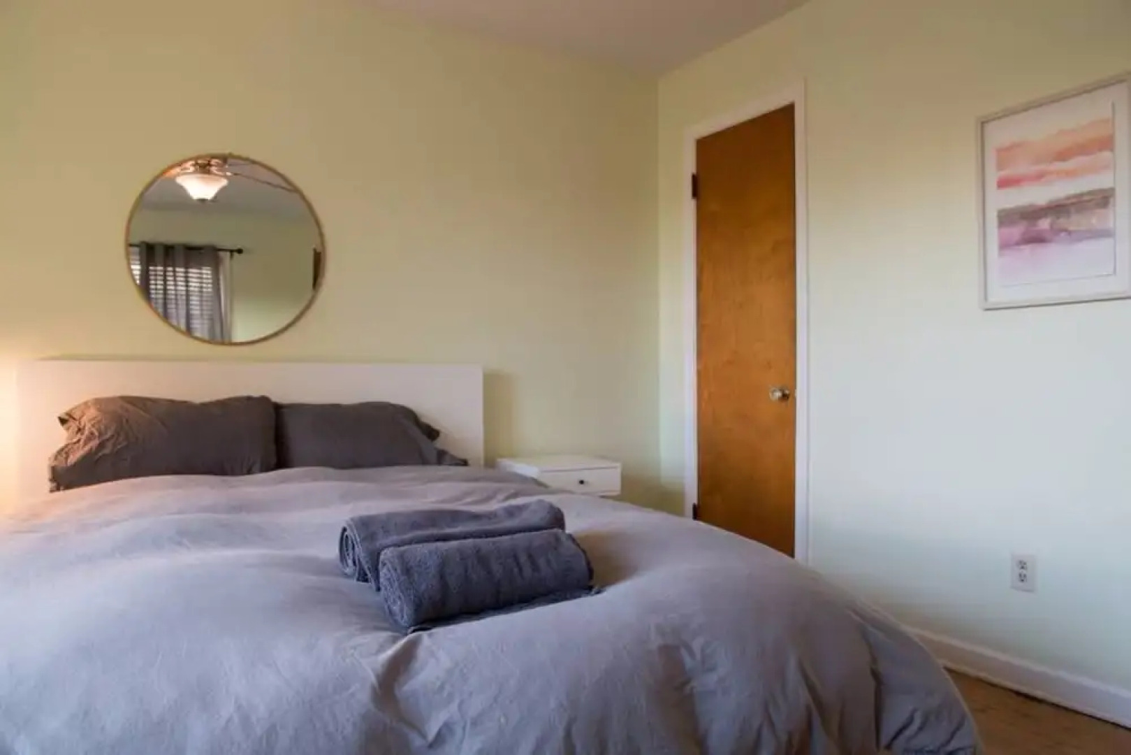 Two Bedroom West Stadium Bungalow - Unit 522