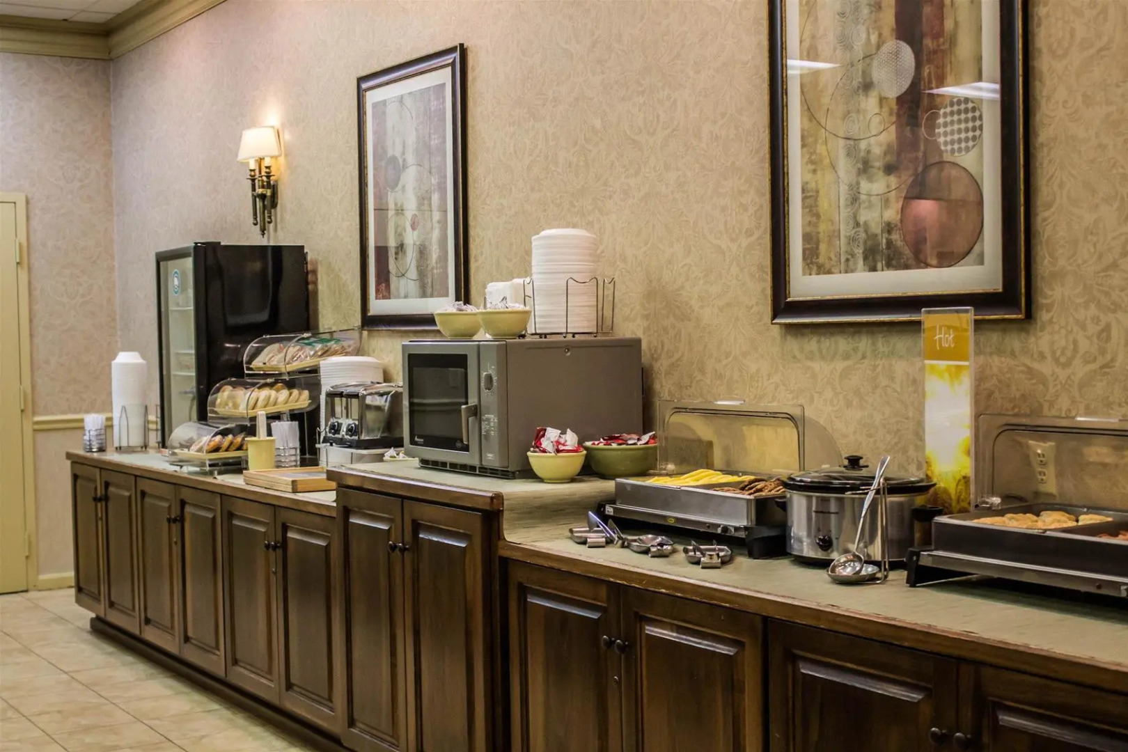 Quality Inn & Suites Mansfield