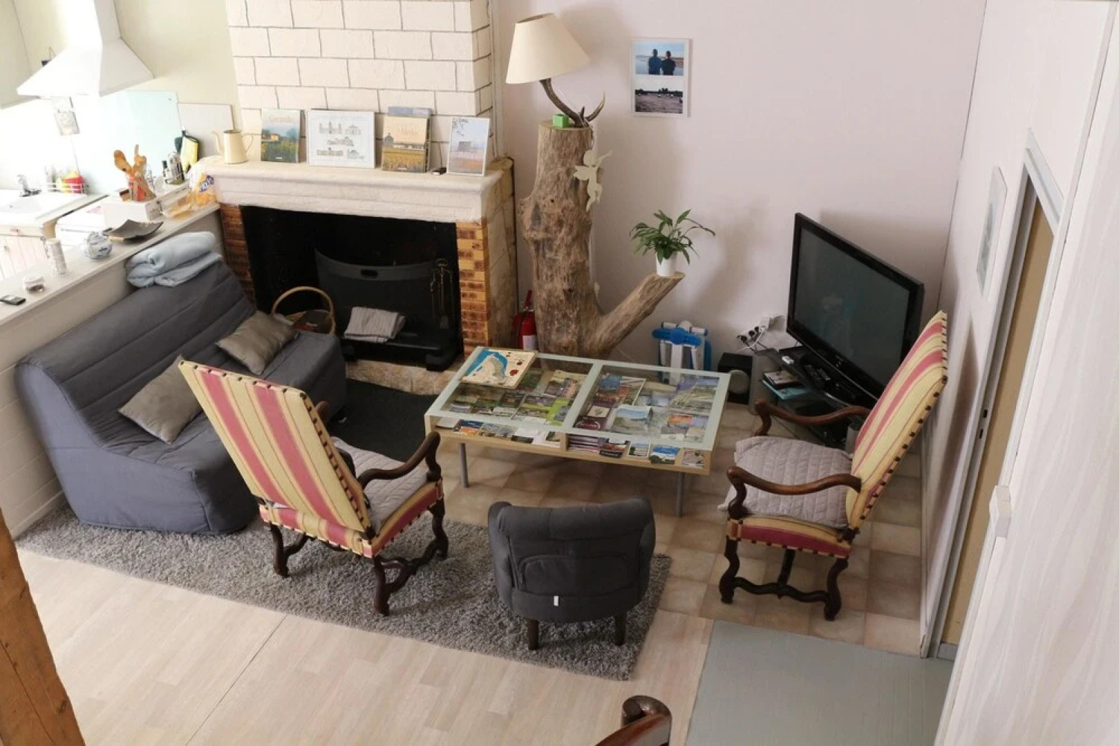 House With 2 Bedrooms in Saint-estèphe, With Enclosed Garden and Wifi