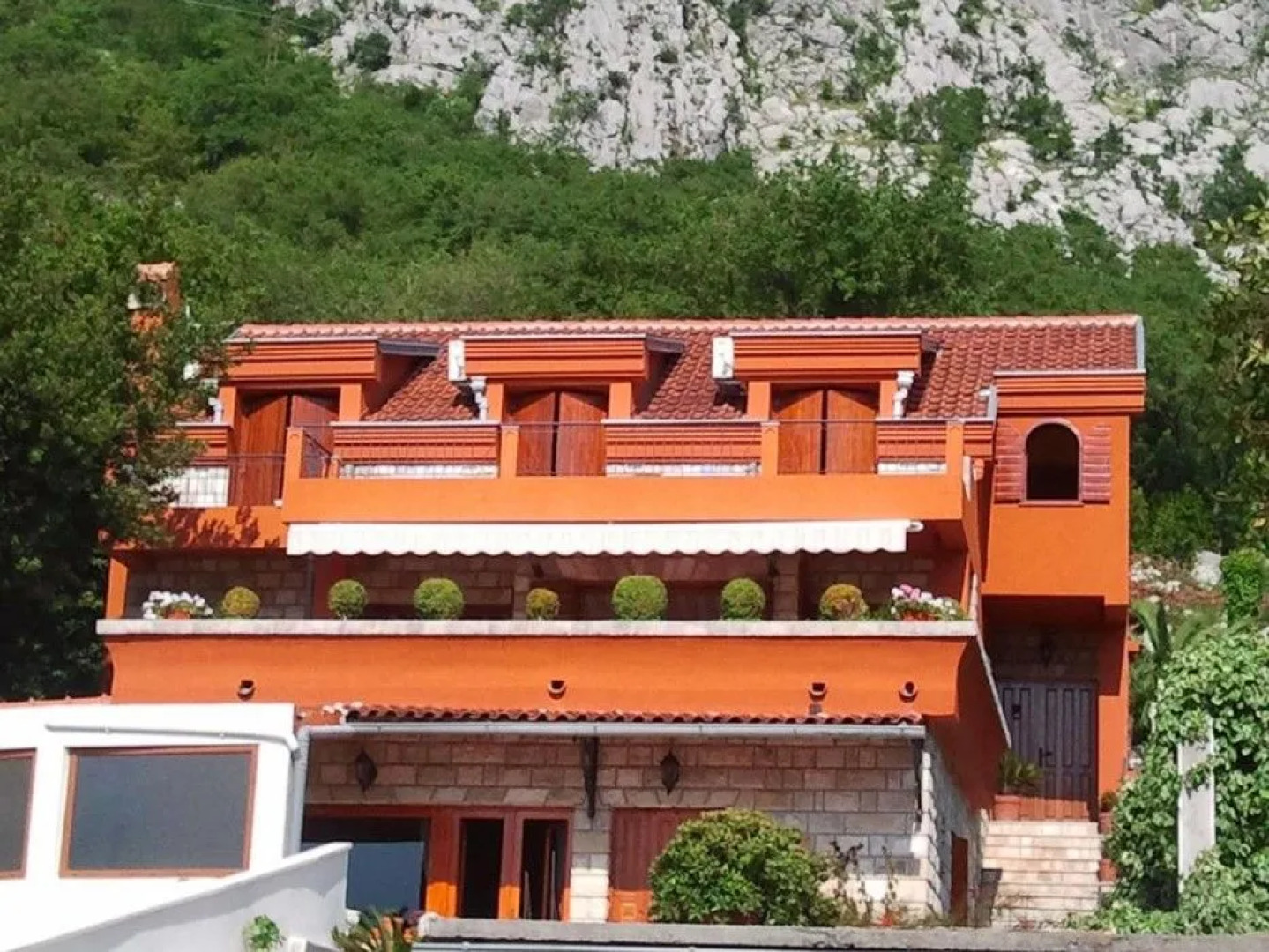 Apartments Nikčević