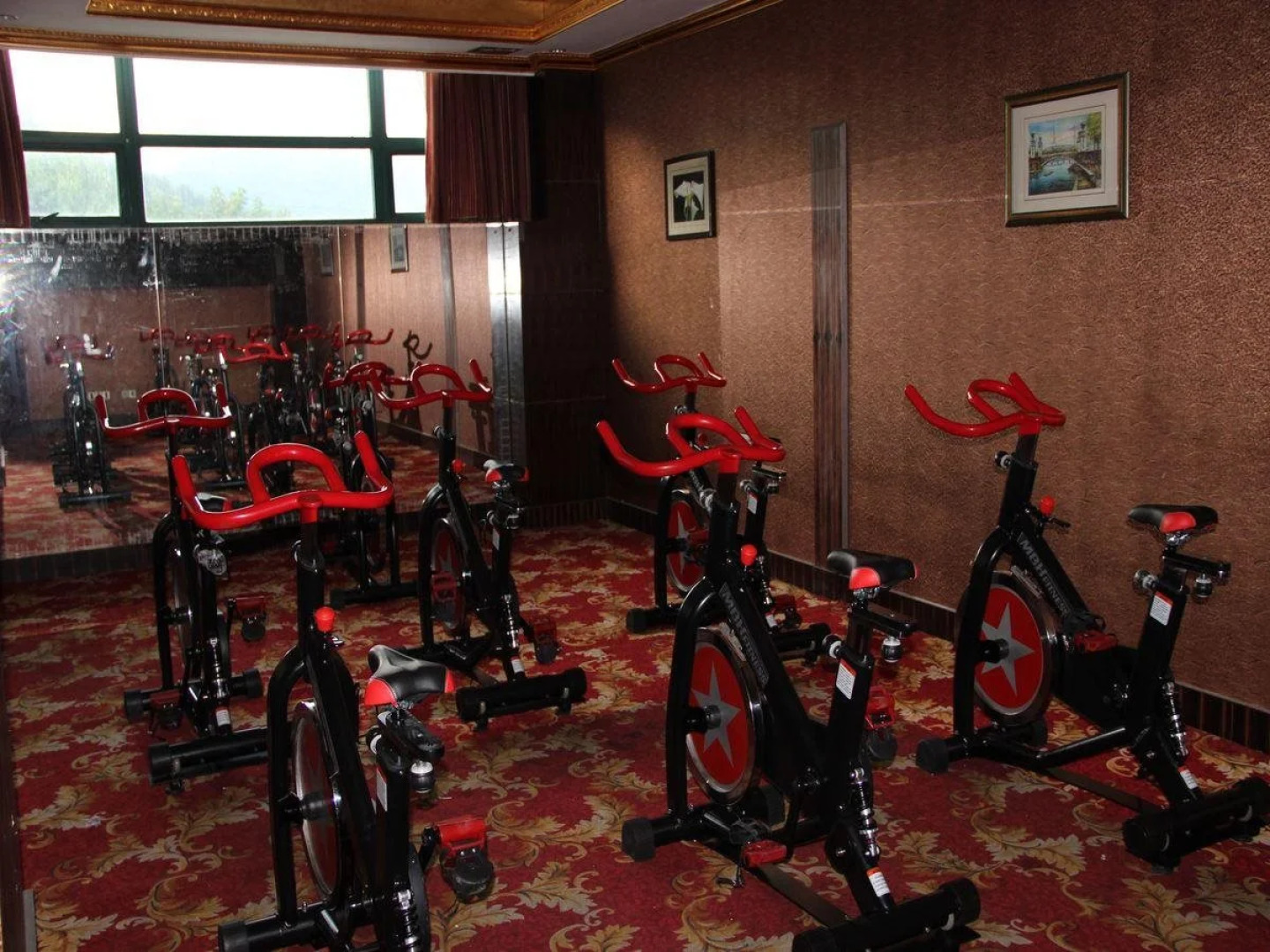 Jingtingshan Resort Hotel