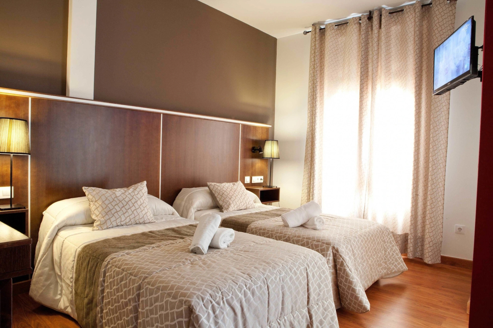 Hotel Plaza Manjon