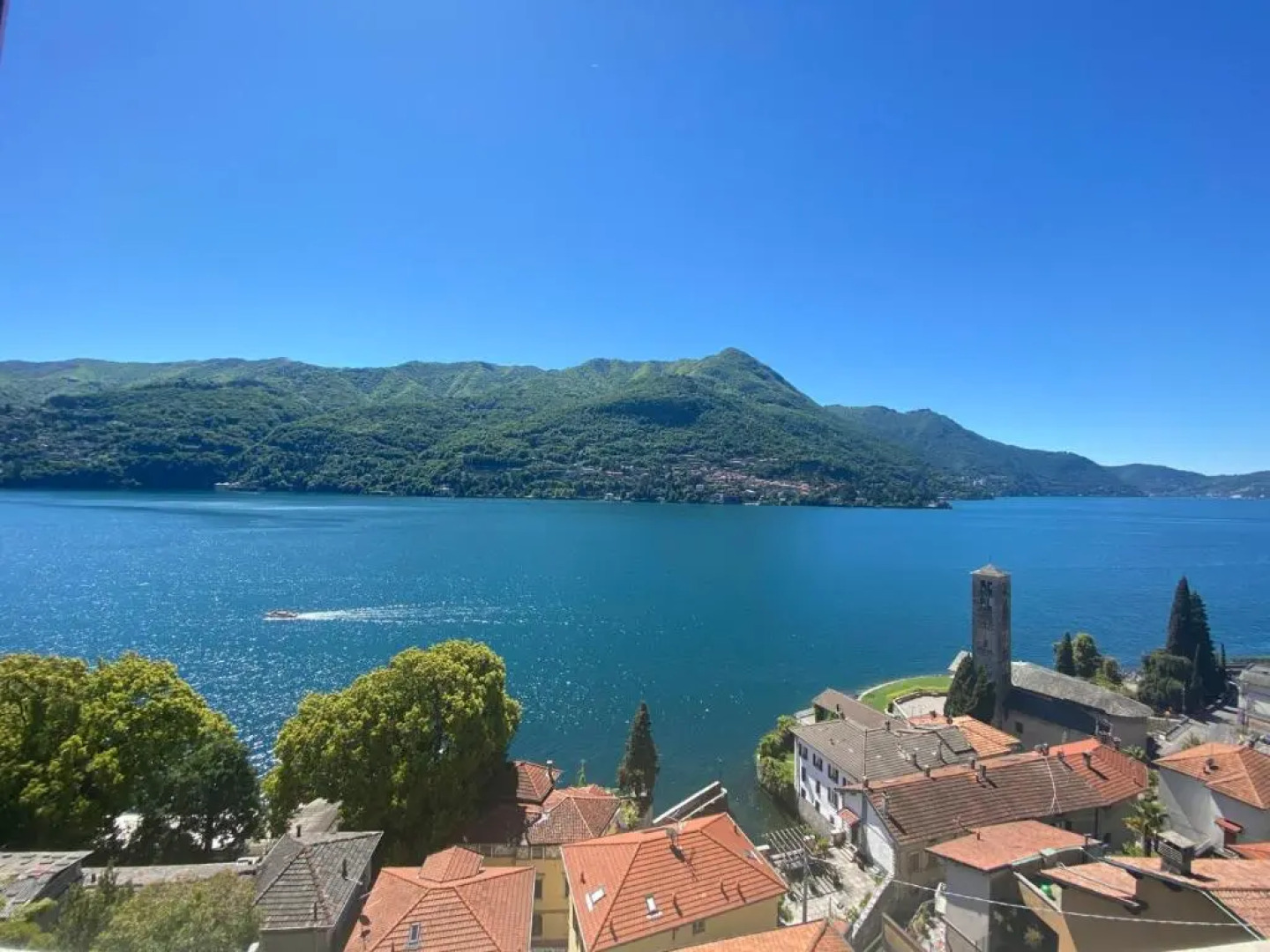 Large Apartment 200 m2 Fantastic View on Lake Como
