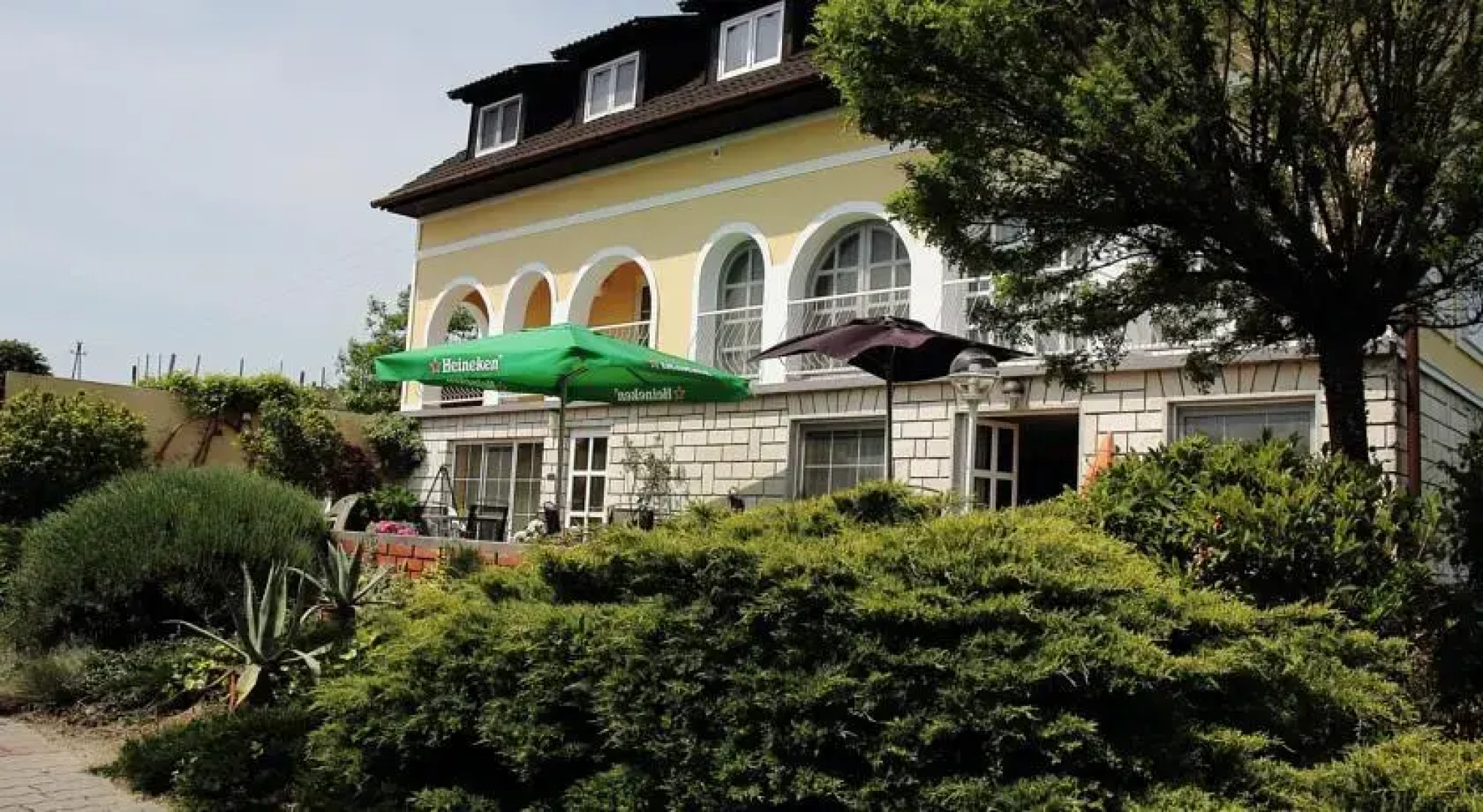 Szivárvány panzió