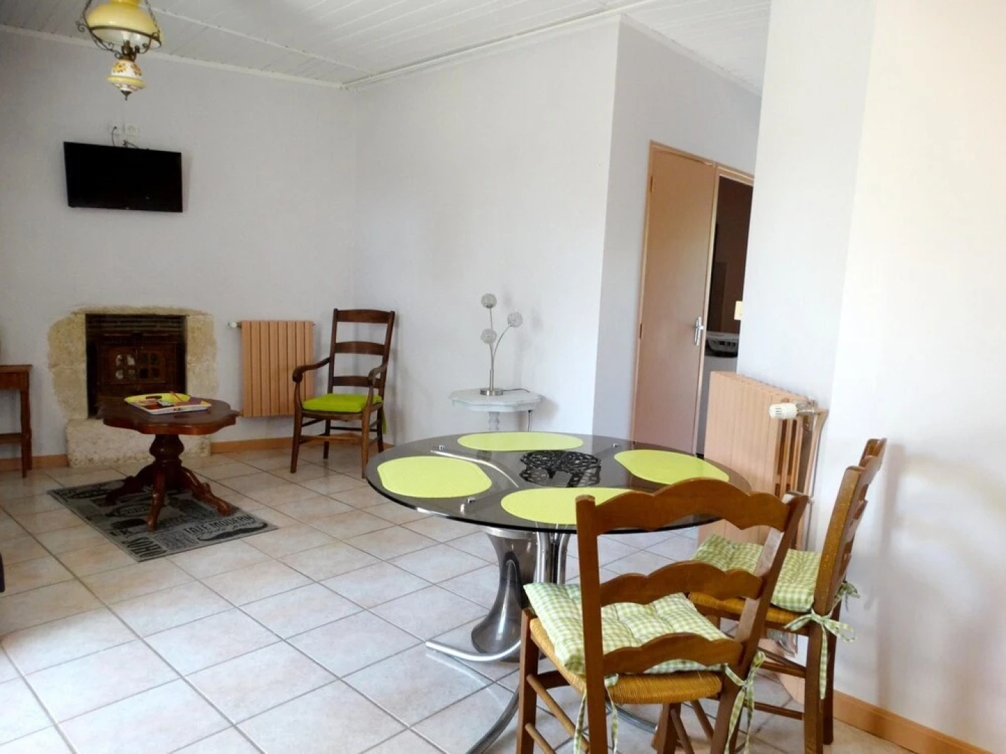 House With one Bedroom in La Mothe-saint-héray, With Furnished Terrace