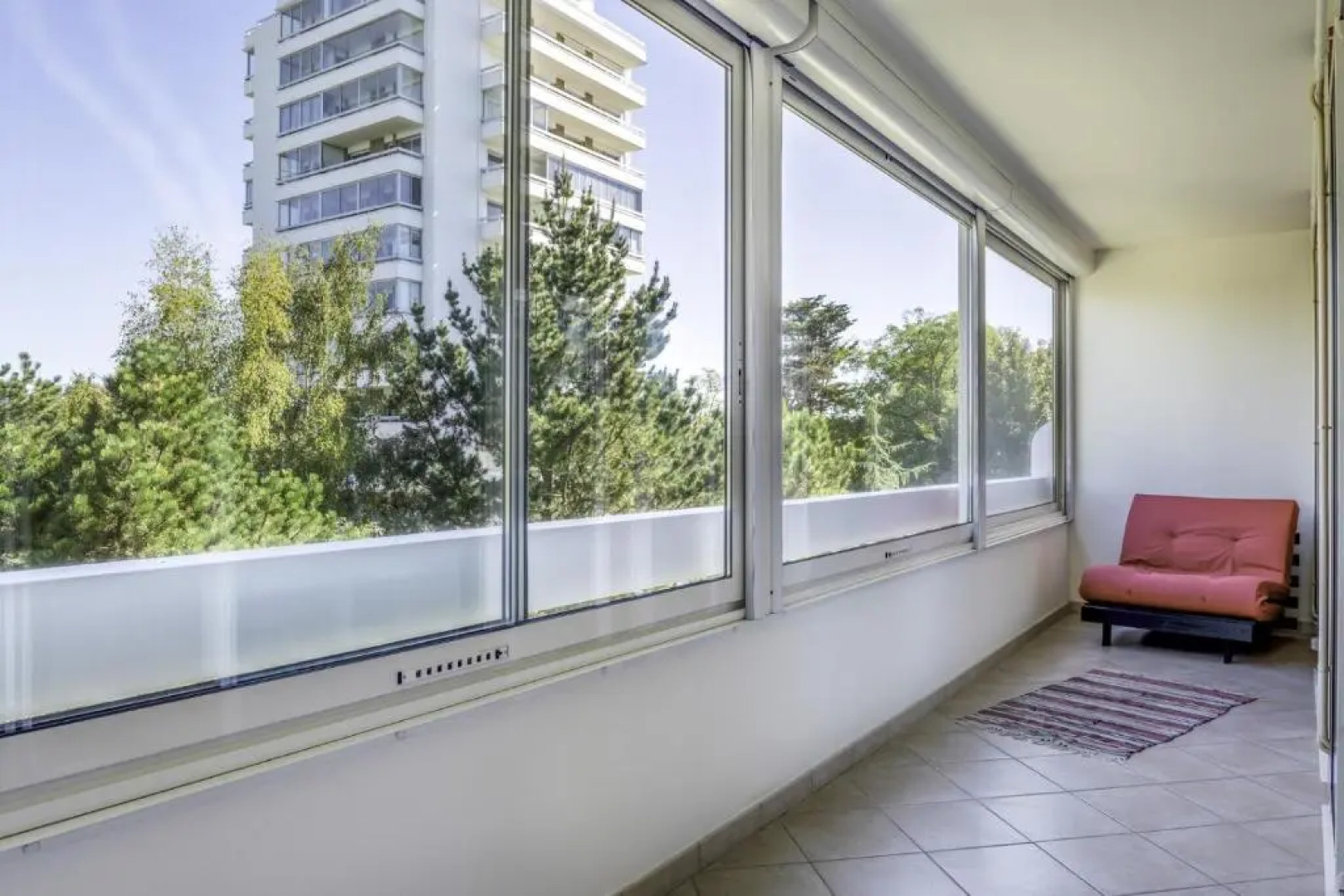 Séjour à 4 ou 6 avec vue sur la marina