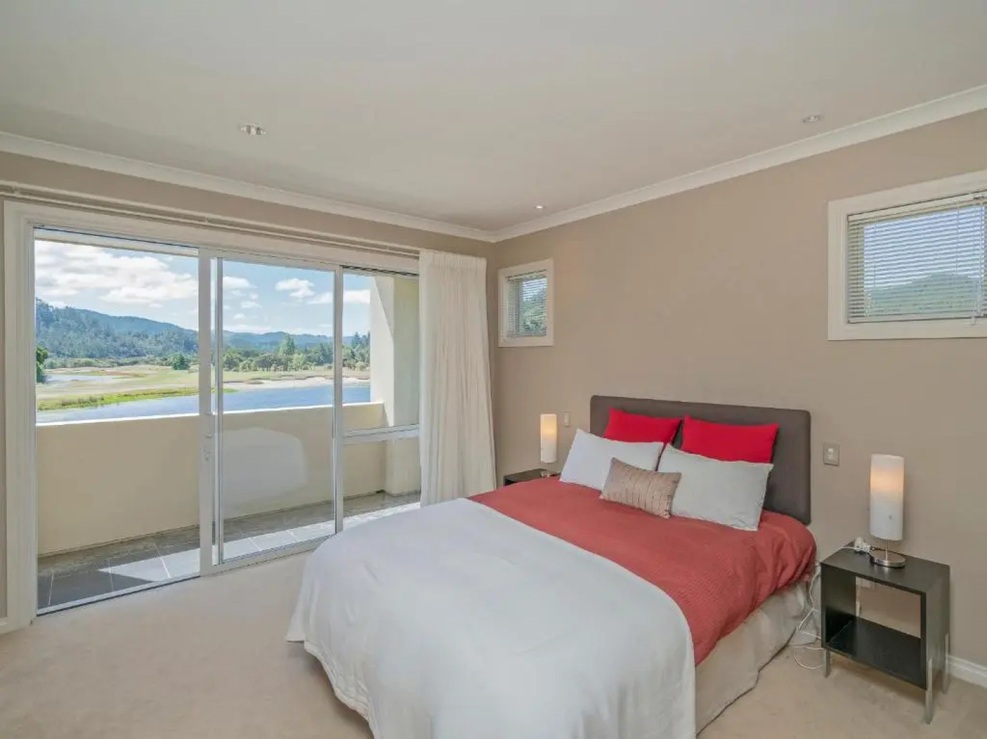 The Lakes - Pauanui Holiday Home
