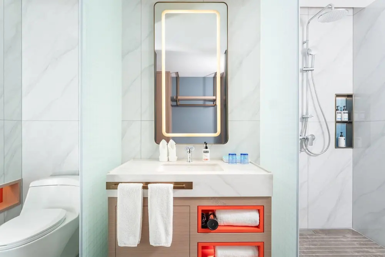 Holiday Inn Express Bazhong Center by IHG