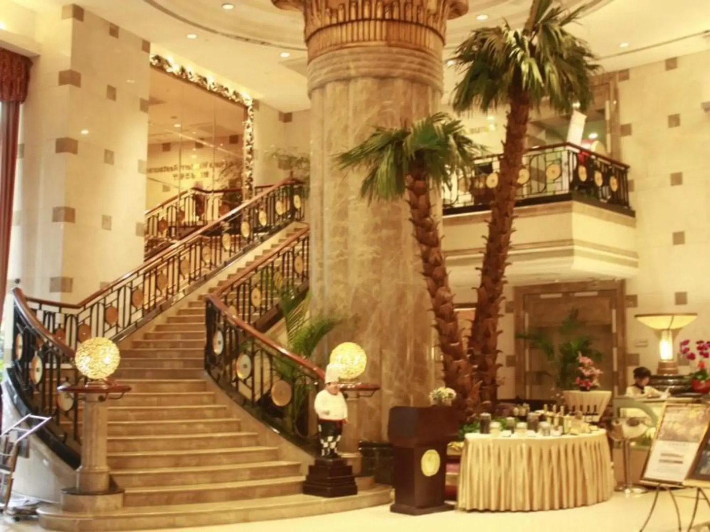 Royal Mediterranean Hotel