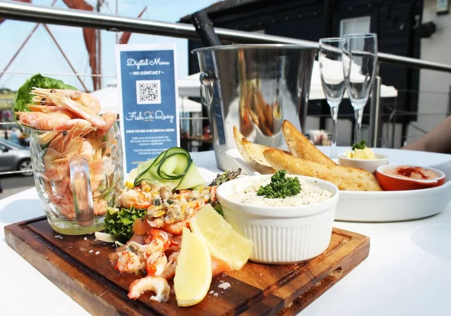 Jolly Sailor- Fish on the Quay